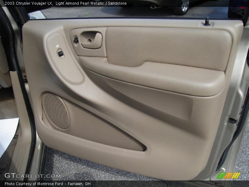 Light Almond Pearl Metallic / Sandstone 2003 Chrysler Voyager LX