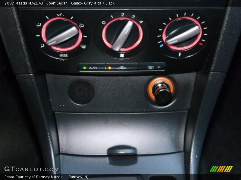 Galaxy Gray Mica / Black 2007 Mazda MAZDA3 i Sport Sedan