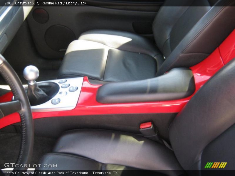 Redline Red / Ebony Black 2005 Chevrolet SSR