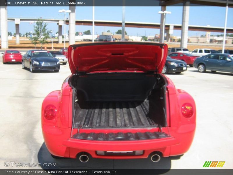 Redline Red / Ebony Black 2005 Chevrolet SSR