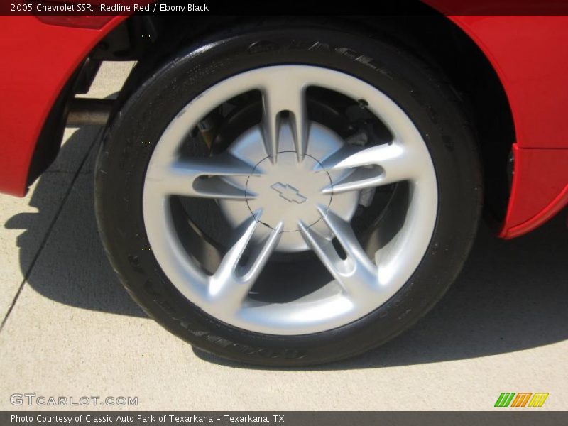 Redline Red / Ebony Black 2005 Chevrolet SSR
