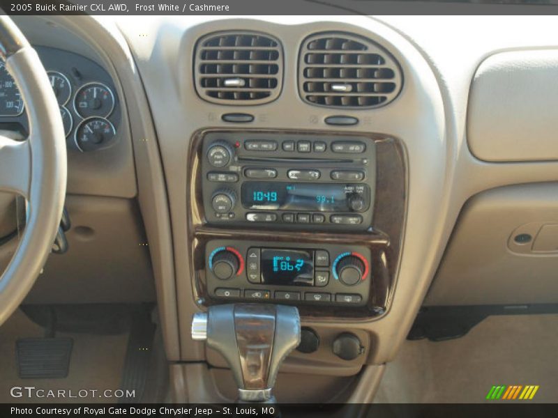 Frost White / Cashmere 2005 Buick Rainier CXL AWD