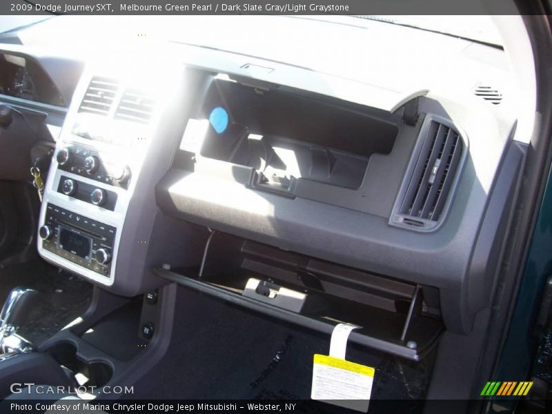 Melbourne Green Pearl / Dark Slate Gray/Light Graystone 2009 Dodge Journey SXT