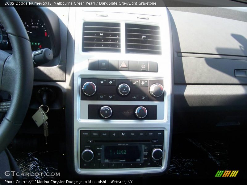 Melbourne Green Pearl / Dark Slate Gray/Light Graystone 2009 Dodge Journey SXT