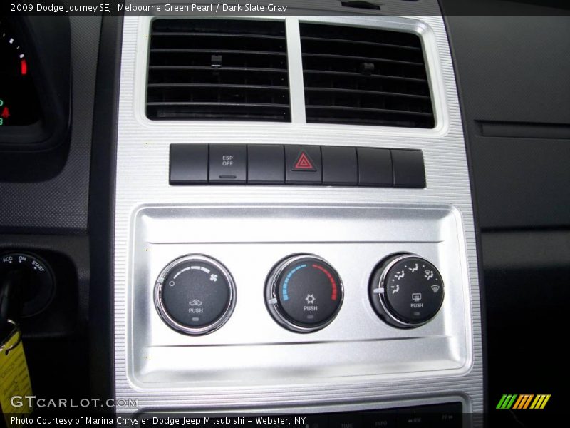 Melbourne Green Pearl / Dark Slate Gray 2009 Dodge Journey SE