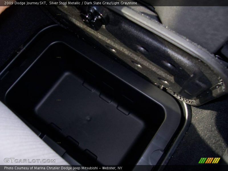 Silver Steel Metallic / Dark Slate Gray/Light Graystone 2009 Dodge Journey SXT