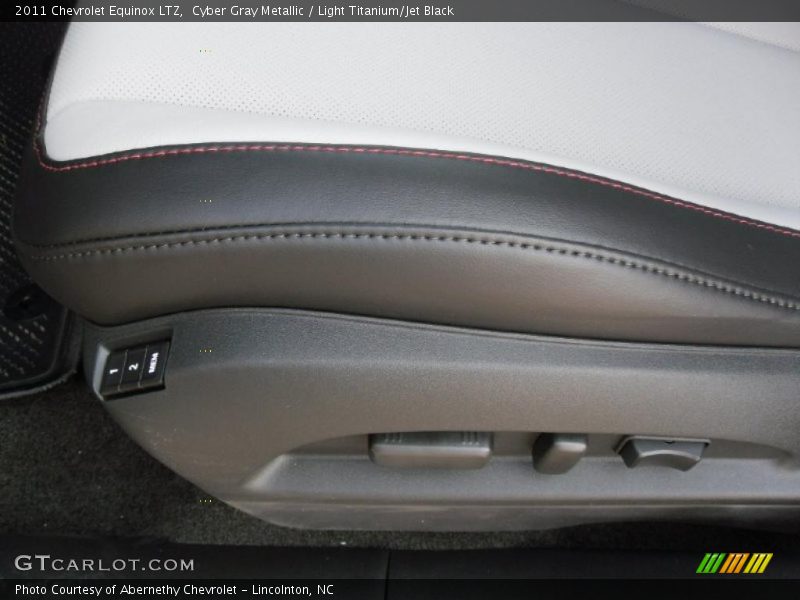 Cyber Gray Metallic / Light Titanium/Jet Black 2011 Chevrolet Equinox LTZ