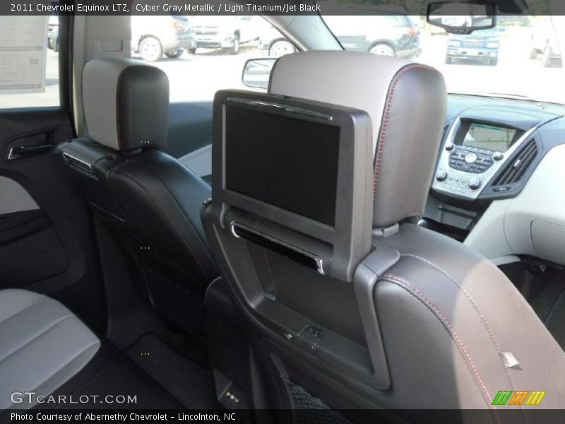 Cyber Gray Metallic / Light Titanium/Jet Black 2011 Chevrolet Equinox LTZ