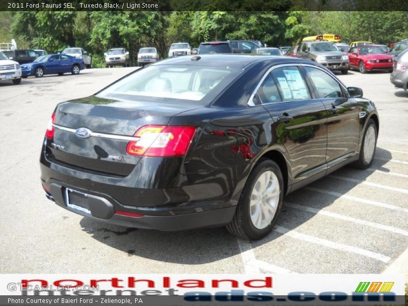 Tuxedo Black / Light Stone 2011 Ford Taurus SEL