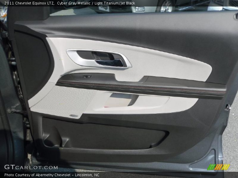 Cyber Gray Metallic / Light Titanium/Jet Black 2011 Chevrolet Equinox LTZ