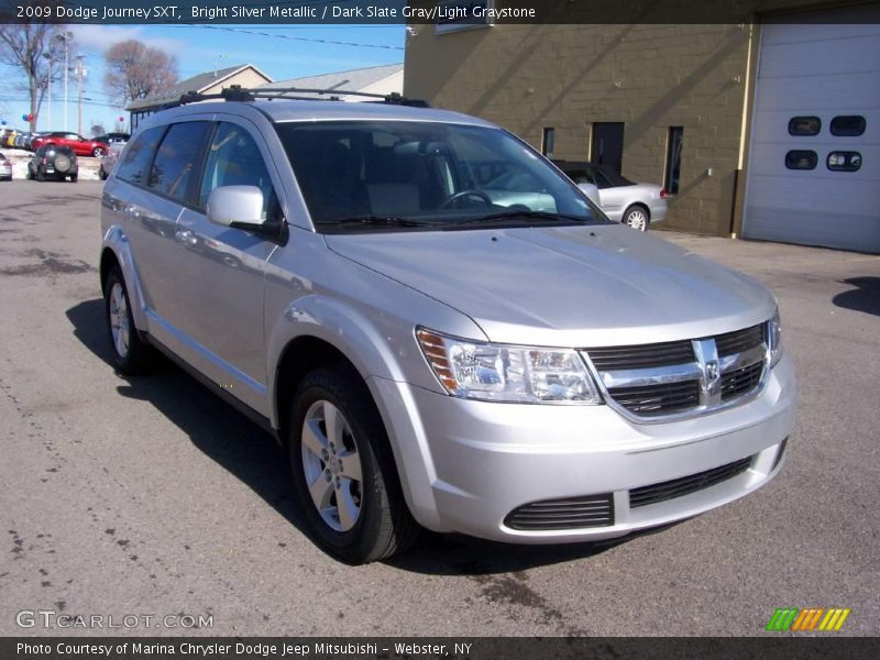 Bright Silver Metallic / Dark Slate Gray/Light Graystone 2009 Dodge Journey SXT