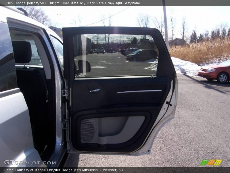 Bright Silver Metallic / Dark Slate Gray/Light Graystone 2009 Dodge Journey SXT