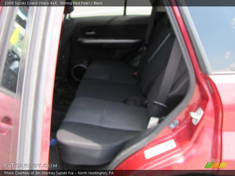 Shining Red Pearl / Black 2006 Suzuki Grand Vitara 4x4