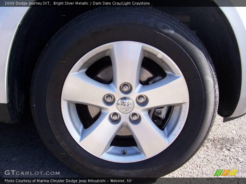 Bright Silver Metallic / Dark Slate Gray/Light Graystone 2009 Dodge Journey SXT