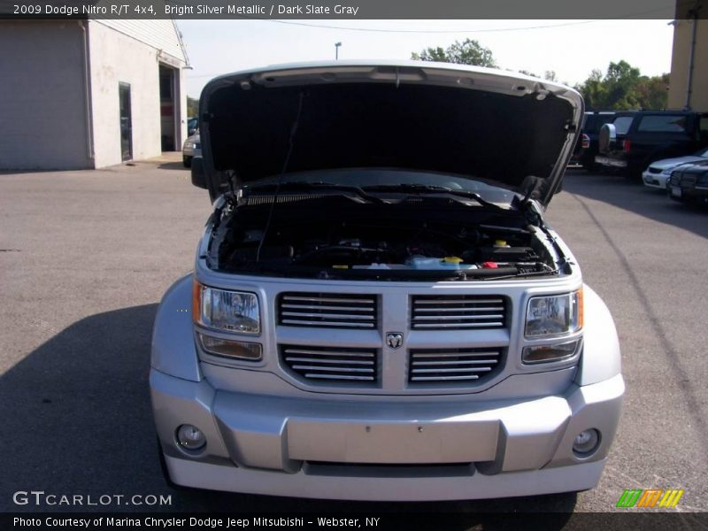 Bright Silver Metallic / Dark Slate Gray 2009 Dodge Nitro R/T 4x4