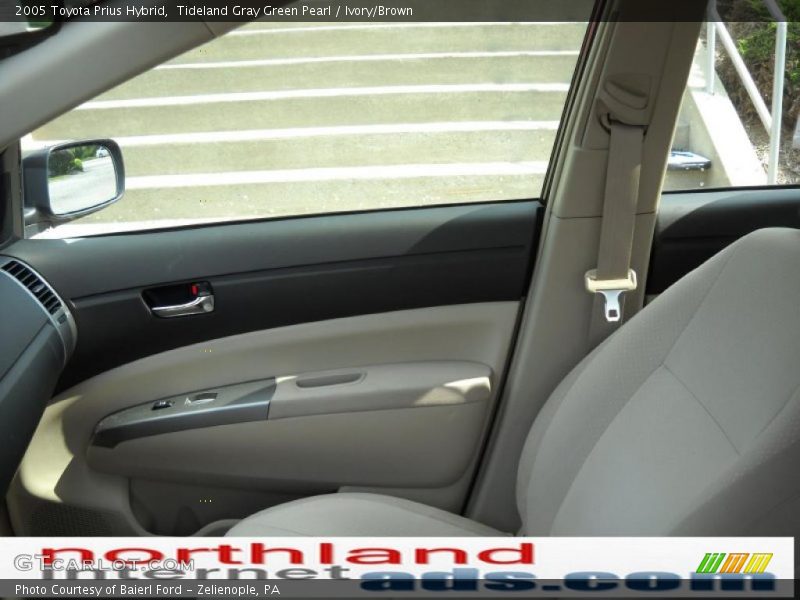 Tideland Gray Green Pearl / Ivory/Brown 2005 Toyota Prius Hybrid
