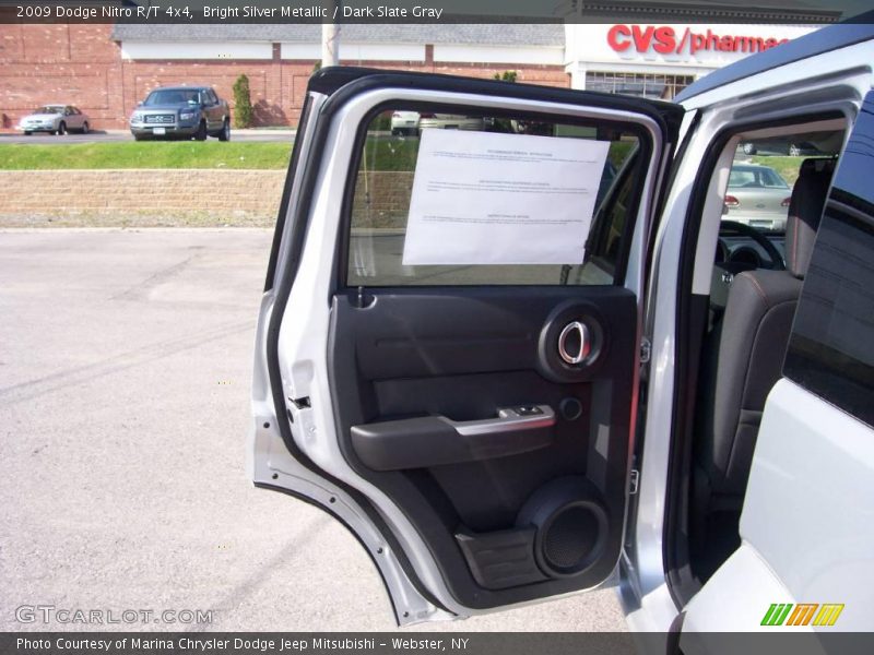 Bright Silver Metallic / Dark Slate Gray 2009 Dodge Nitro R/T 4x4