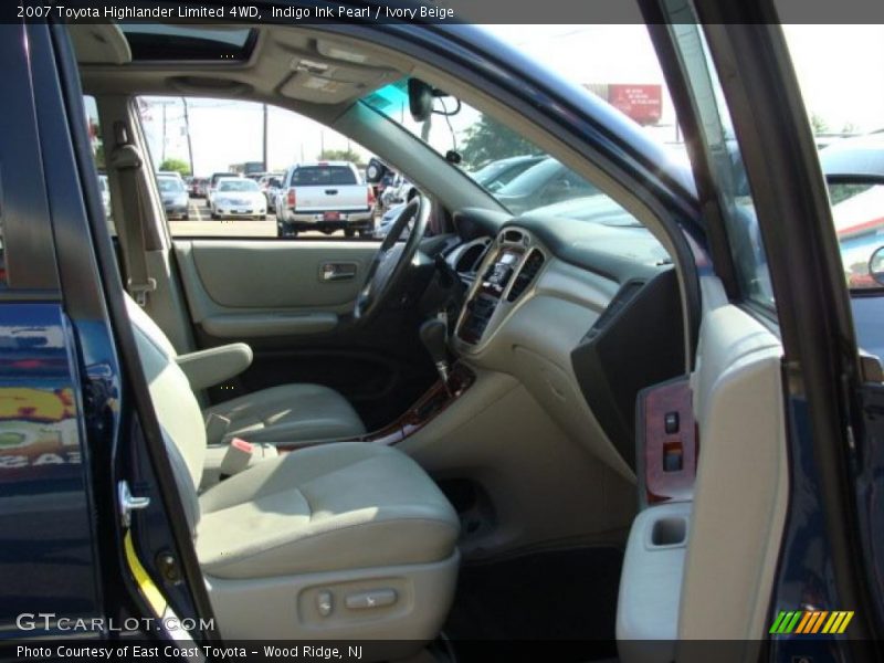 Indigo Ink Pearl / Ivory Beige 2007 Toyota Highlander Limited 4WD