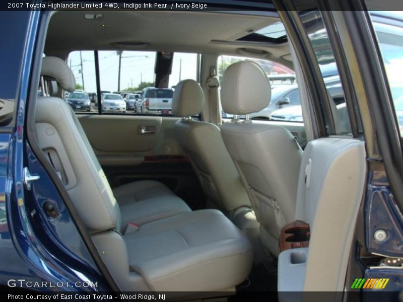 Indigo Ink Pearl / Ivory Beige 2007 Toyota Highlander Limited 4WD
