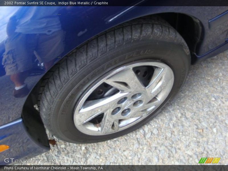 Indigo Blue Metallic / Graphite 2002 Pontiac Sunfire SE Coupe