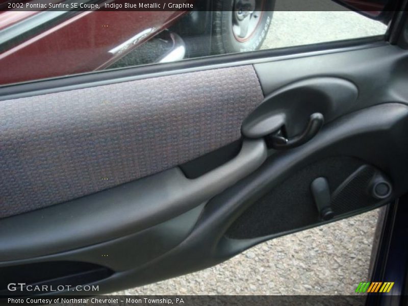 Indigo Blue Metallic / Graphite 2002 Pontiac Sunfire SE Coupe