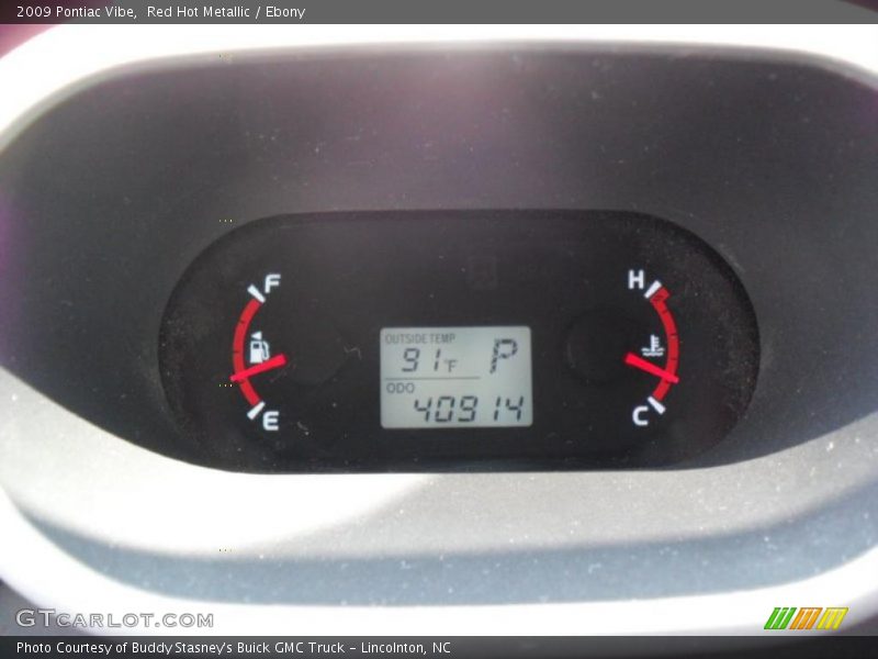 Red Hot Metallic / Ebony 2009 Pontiac Vibe