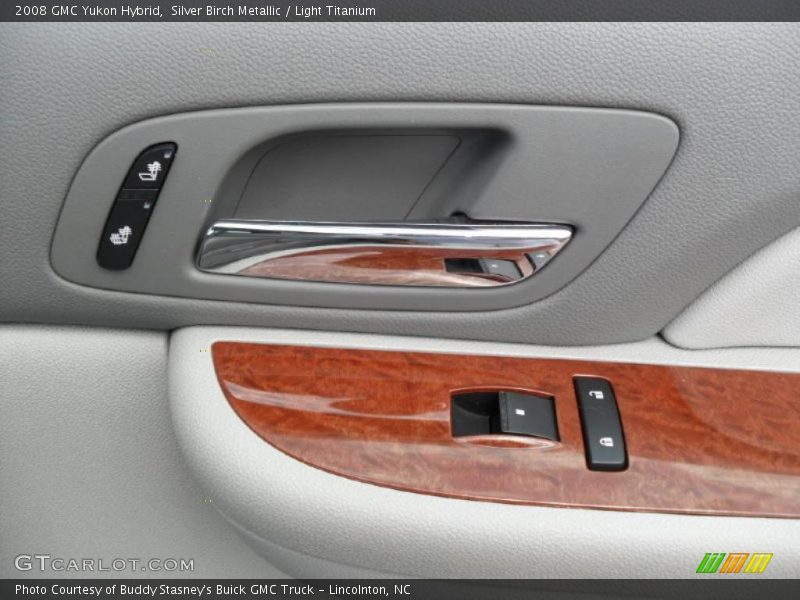 Silver Birch Metallic / Light Titanium 2008 GMC Yukon Hybrid
