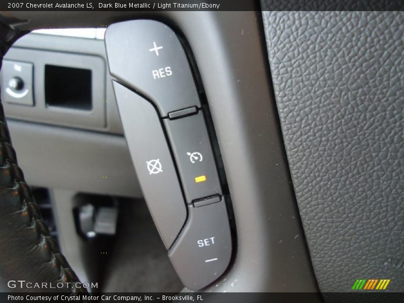 Dark Blue Metallic / Light Titanium/Ebony 2007 Chevrolet Avalanche LS