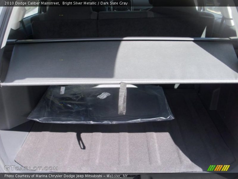 Bright Silver Metallic / Dark Slate Gray 2010 Dodge Caliber Mainstreet