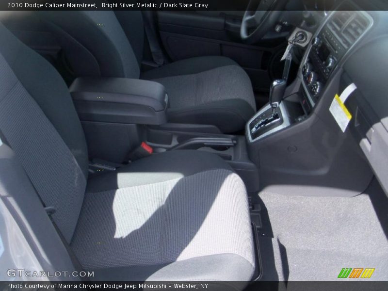 Bright Silver Metallic / Dark Slate Gray 2010 Dodge Caliber Mainstreet