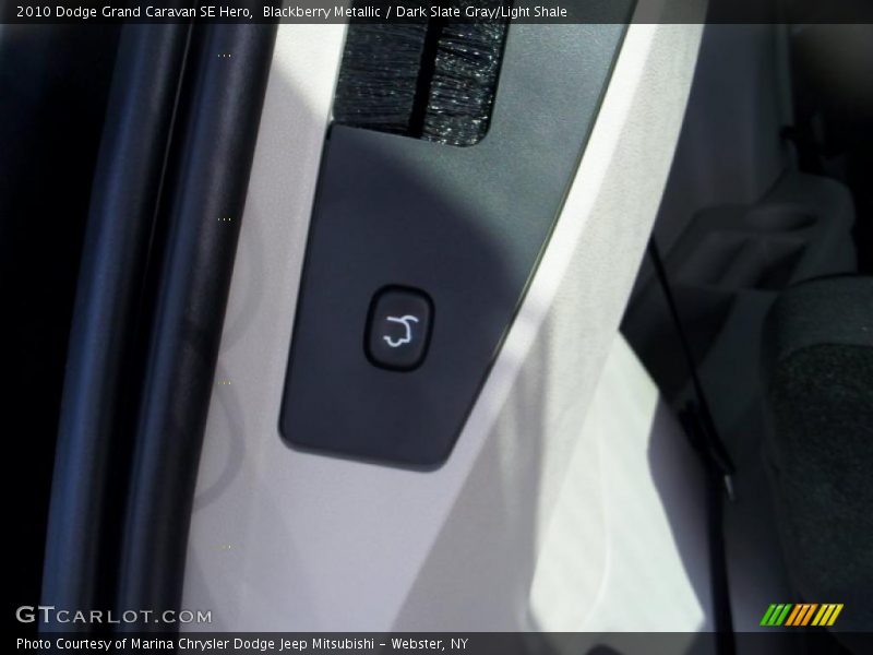 Blackberry Metallic / Dark Slate Gray/Light Shale 2010 Dodge Grand Caravan SE Hero
