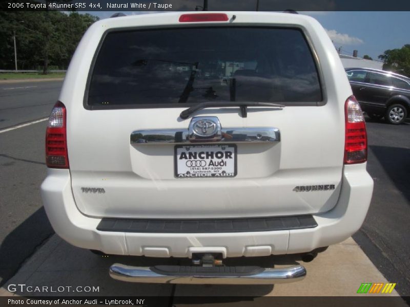 Natural White / Taupe 2006 Toyota 4Runner SR5 4x4