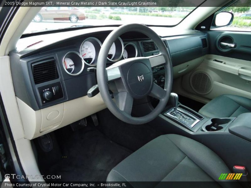 Mineral Gray Metallic / Dark Slate Gray/Light Graystone 2005 Dodge Magnum SXT