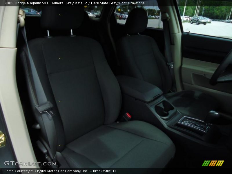 Mineral Gray Metallic / Dark Slate Gray/Light Graystone 2005 Dodge Magnum SXT