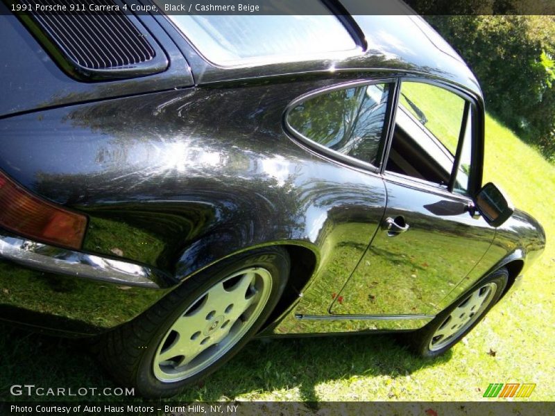 Black / Cashmere Beige 1991 Porsche 911 Carrera 4 Coupe