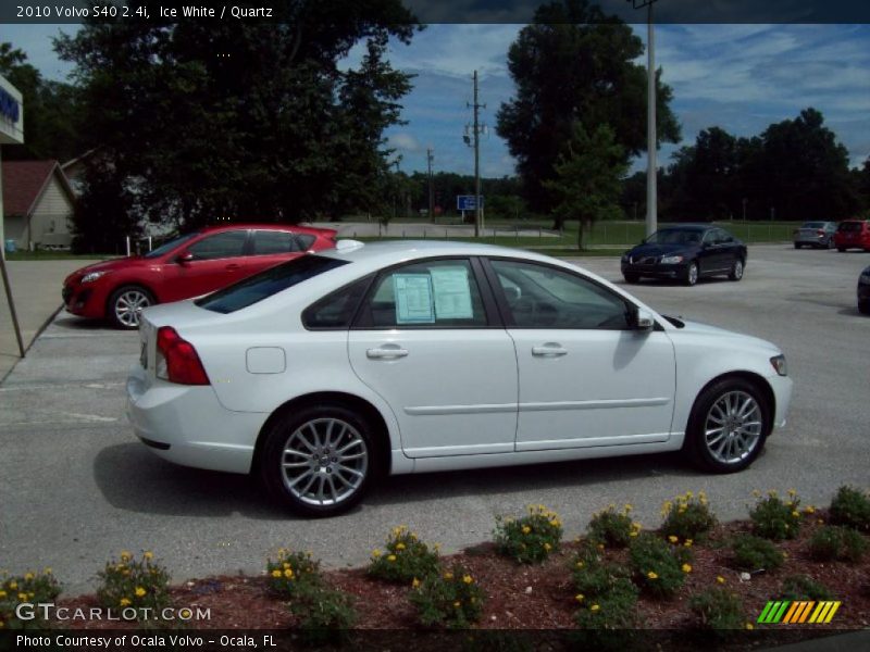 Ice White / Quartz 2010 Volvo S40 2.4i