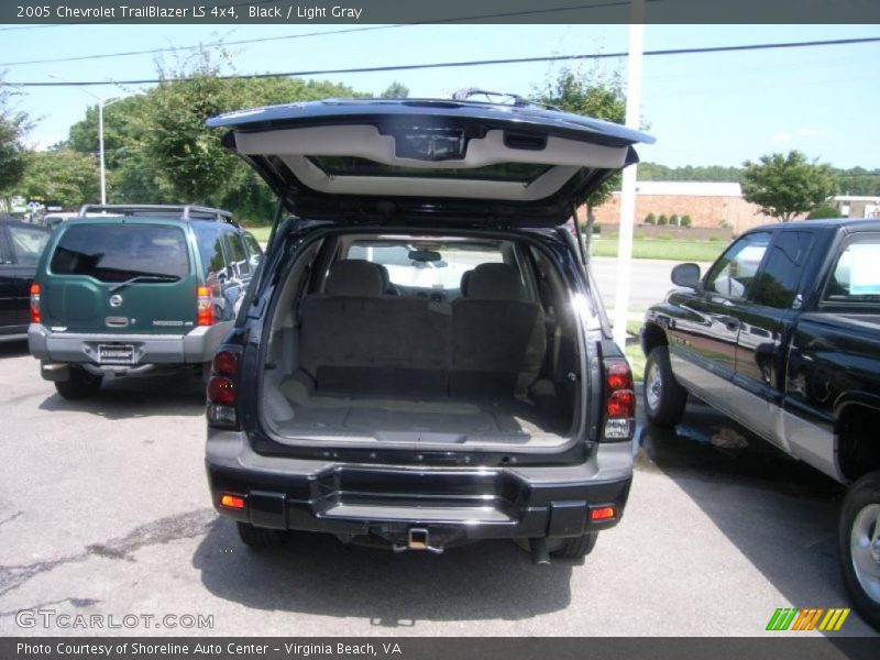 Black / Light Gray 2005 Chevrolet TrailBlazer LS 4x4