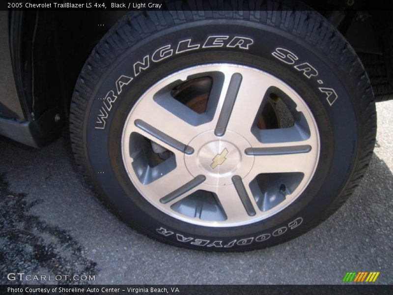 Black / Light Gray 2005 Chevrolet TrailBlazer LS 4x4
