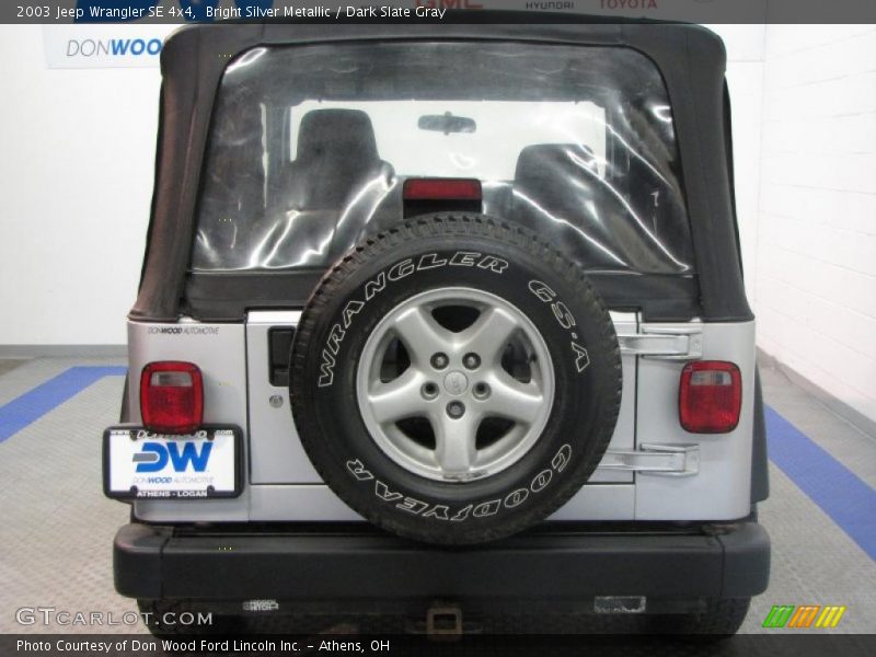 Bright Silver Metallic / Dark Slate Gray 2003 Jeep Wrangler SE 4x4