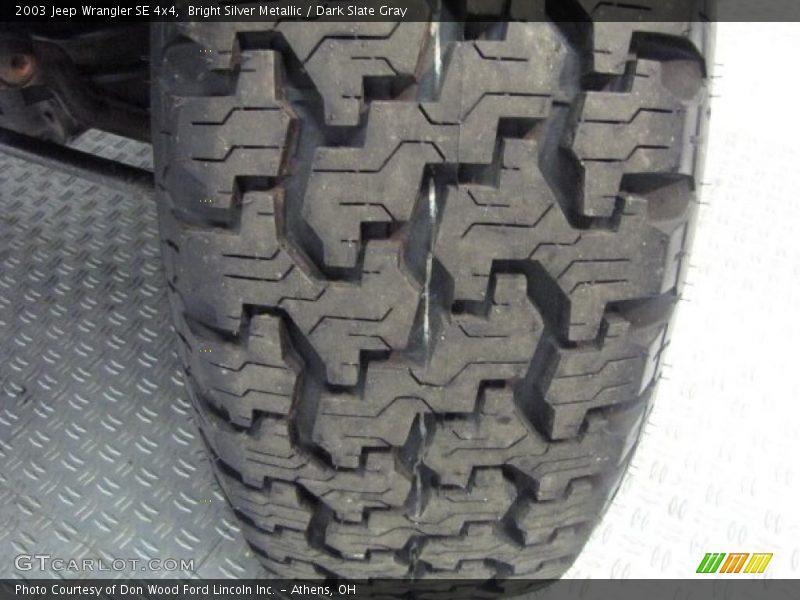 Bright Silver Metallic / Dark Slate Gray 2003 Jeep Wrangler SE 4x4