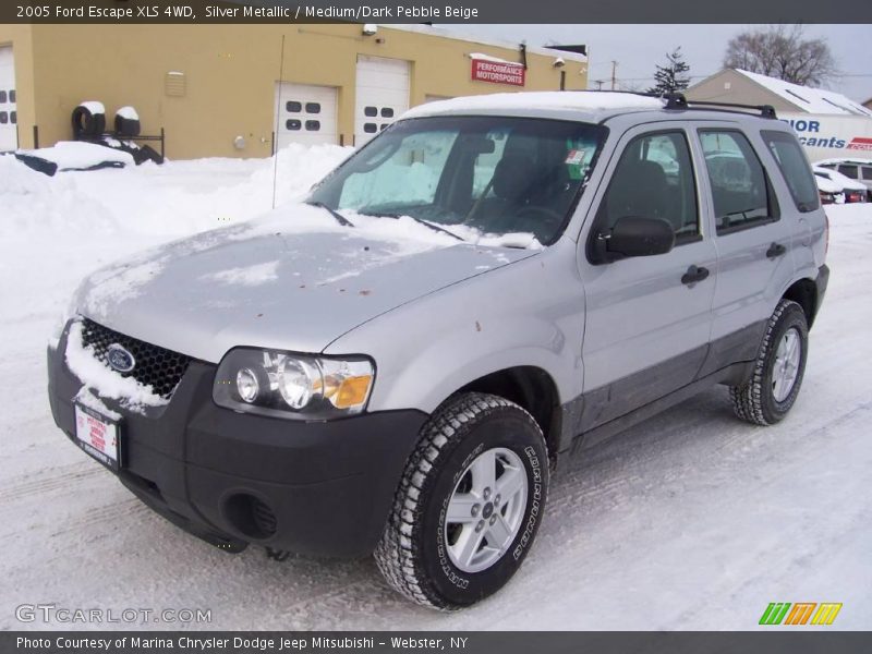 Silver Metallic / Medium/Dark Pebble Beige 2005 Ford Escape XLS 4WD