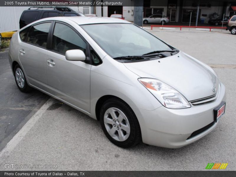 Millenium Silver Metallic / Gray/Burgundy 2005 Toyota Prius Hybrid