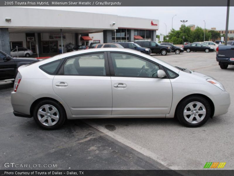Millenium Silver Metallic / Gray/Burgundy 2005 Toyota Prius Hybrid