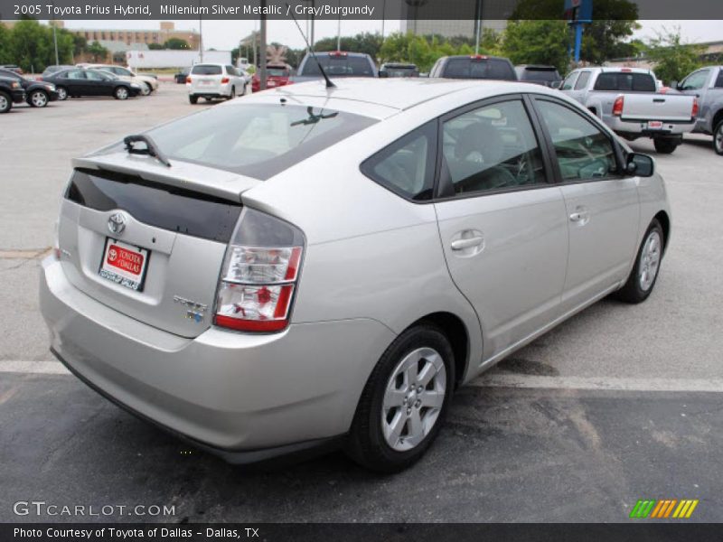 Millenium Silver Metallic / Gray/Burgundy 2005 Toyota Prius Hybrid