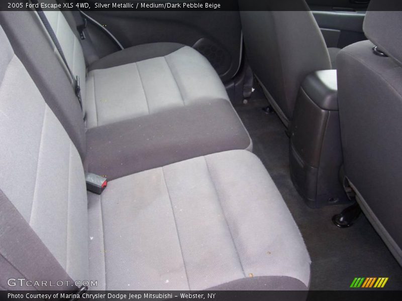 Silver Metallic / Medium/Dark Pebble Beige 2005 Ford Escape XLS 4WD
