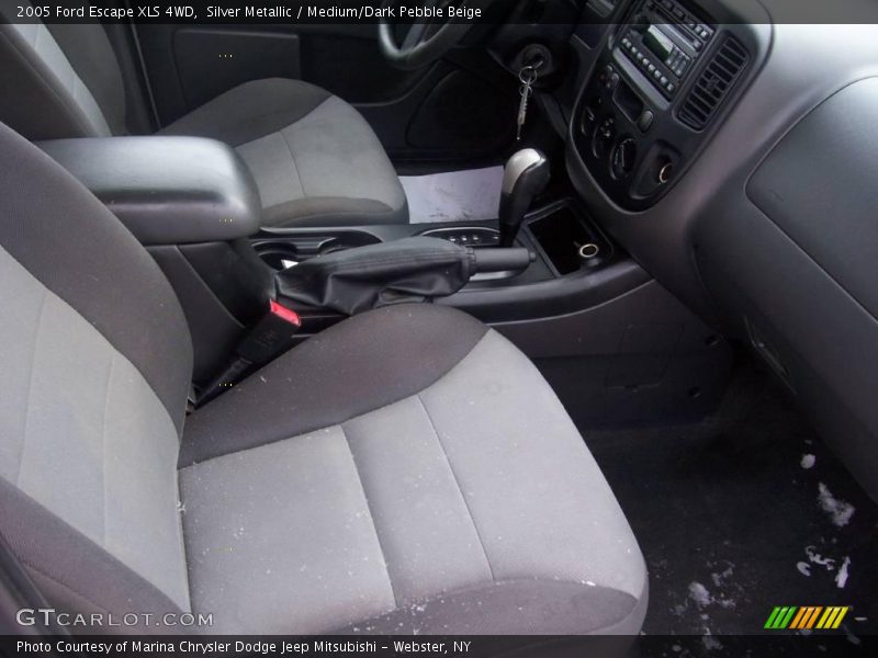 Silver Metallic / Medium/Dark Pebble Beige 2005 Ford Escape XLS 4WD
