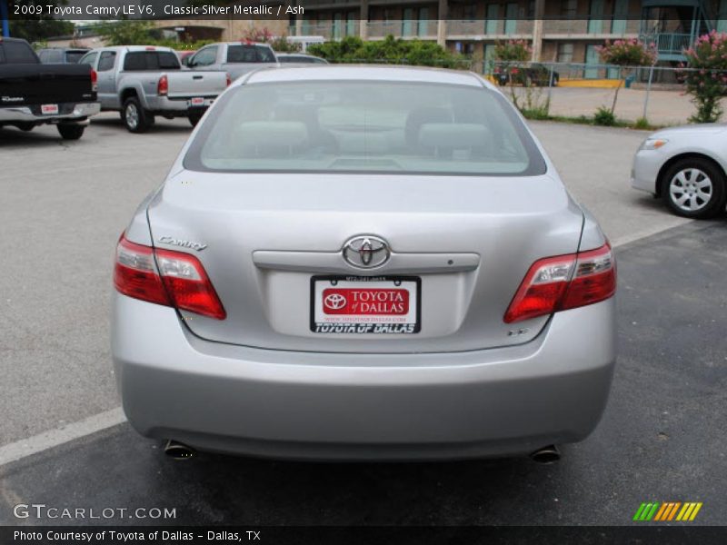 Classic Silver Metallic / Ash 2009 Toyota Camry LE V6