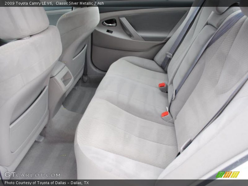 Classic Silver Metallic / Ash 2009 Toyota Camry LE V6