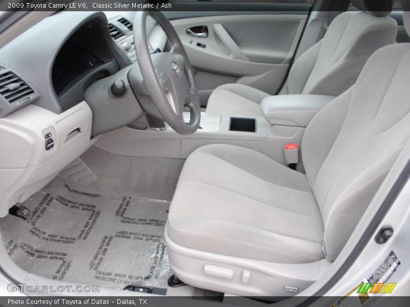 Classic Silver Metallic / Ash 2009 Toyota Camry LE V6