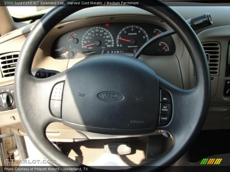 Harvest Gold Metallic / Medium Parchment 2000 Ford F150 XLT Extended Cab